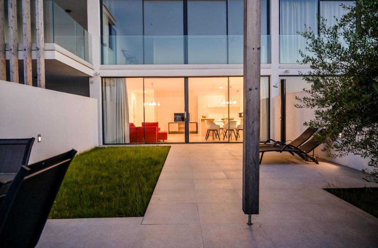 Apartment Flori With Sea View Малинска Екстериор снимка
